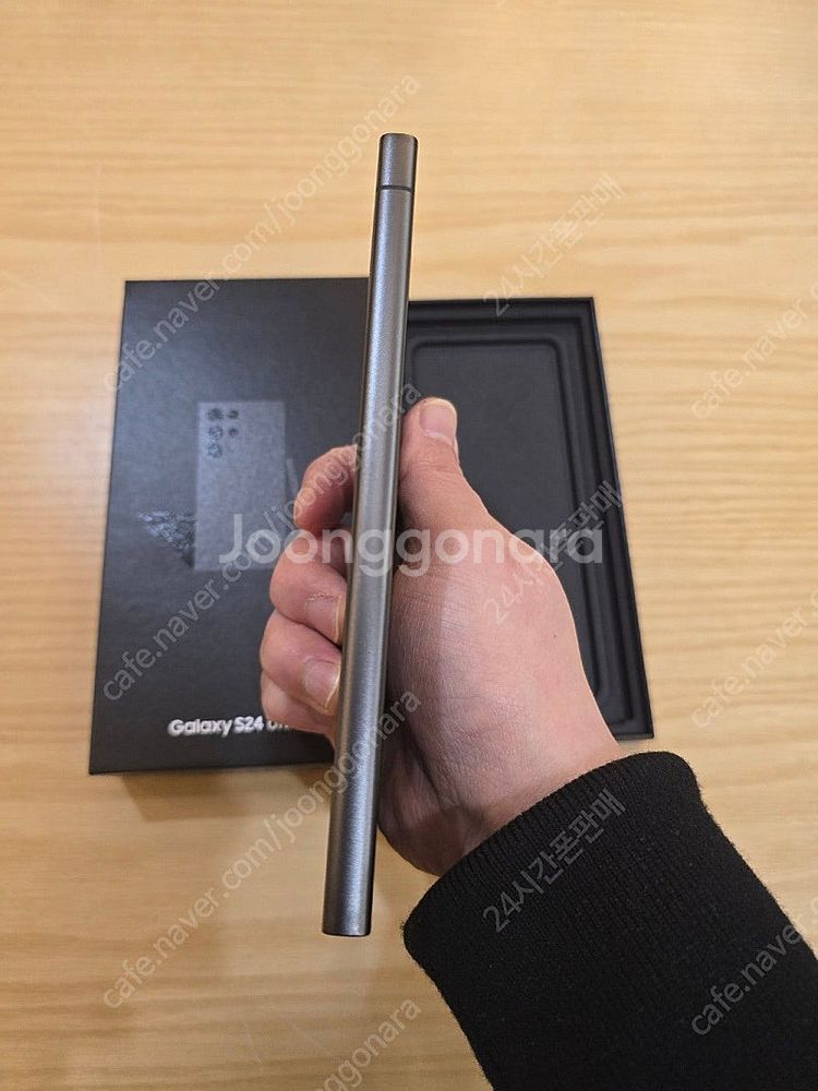 갤럭시s24울트라티타늄블랙1테라 자급제폰판매합니다--5
