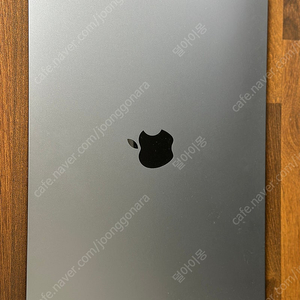 2024 맥북에어 15인치 M3 512GB / 16GB ( MXD13KH/A ) 스페이스 그레이 S급 + 악세사리 팝니다. 대전 직거래.