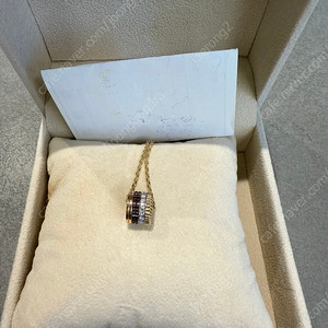 부세론 콰트로 라지 18k 목걸이