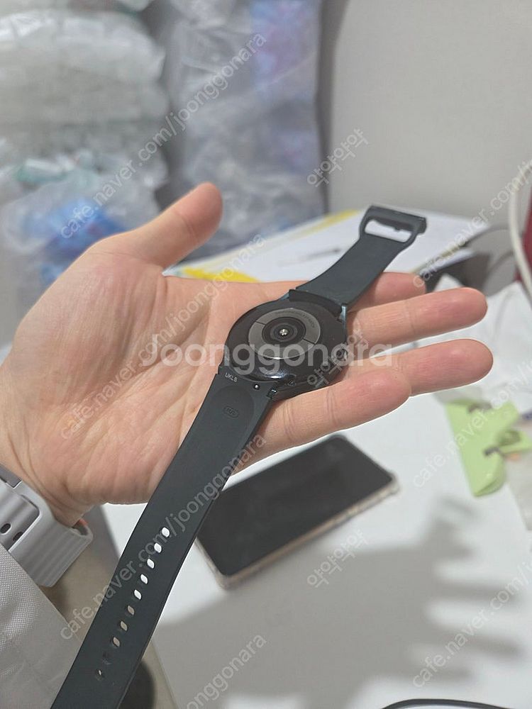 삼성 갤럭시 워치 4 (44mm) 판매합니다.--2