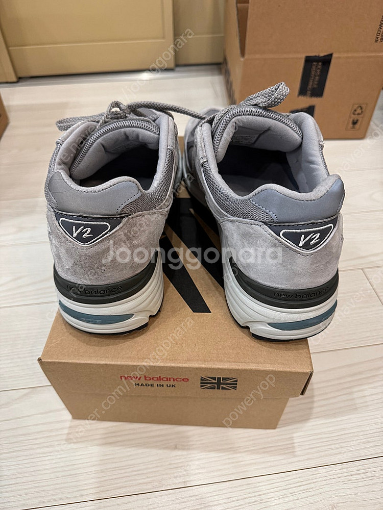 뉴발란스 991v2 300사이드 판매합니다--2