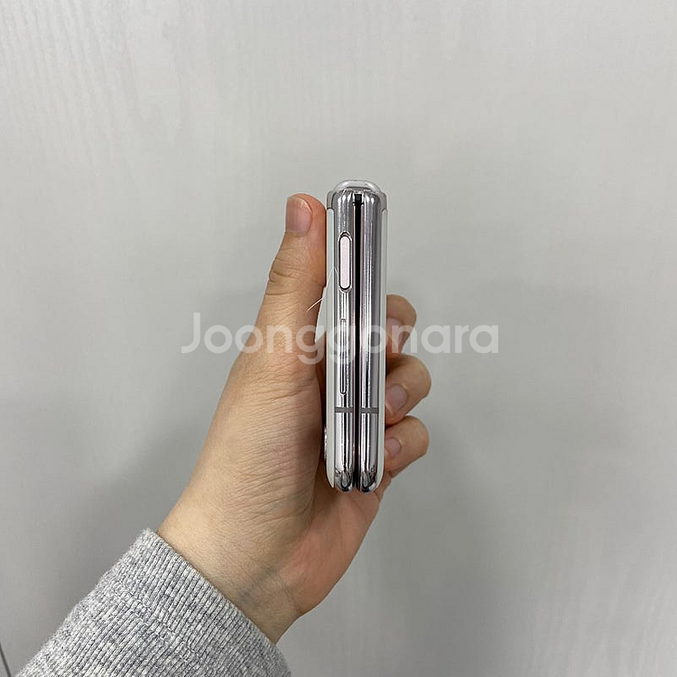81851 갤럭시Z플립2 5G 256기가 화이트 팝니다...--5