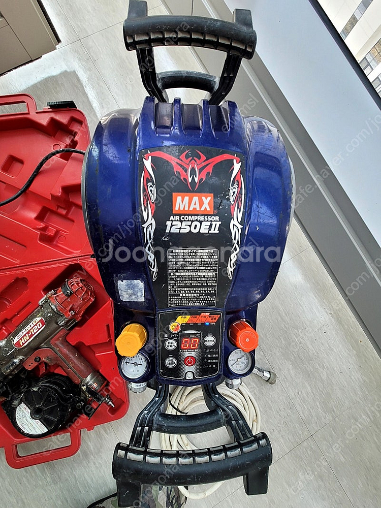 맥스 고압콤프레샤1250EII + 고압타카 HN-120...--3
