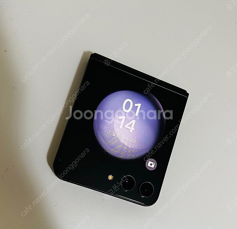 새폰급) 갤럭시 제트플립5 512gb 자급제 그레이 중...--1