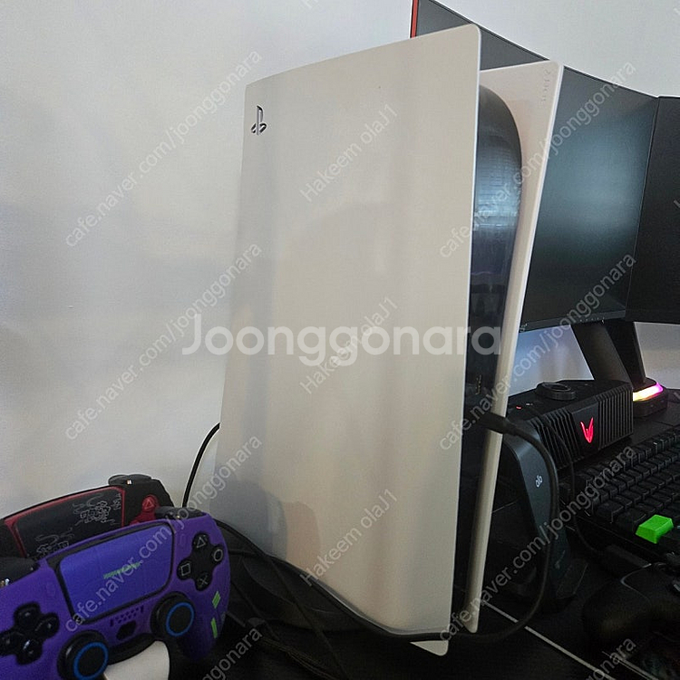 ps5 디지털에디션 + 듀얼센스 2개 및 충전거치대 팔...--1
