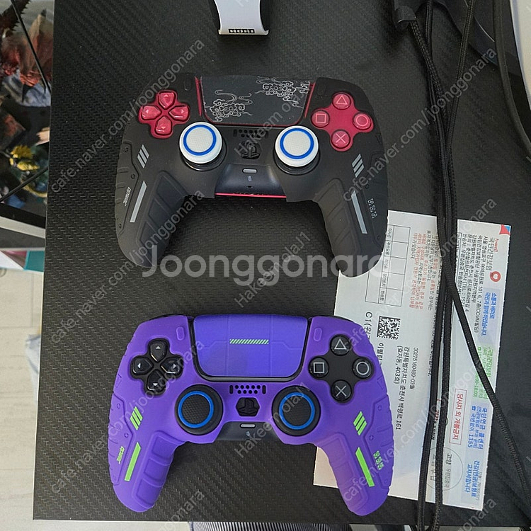 ps5 디지털에디션 + 듀얼센스 2개 및 충전거치대 팔...--2