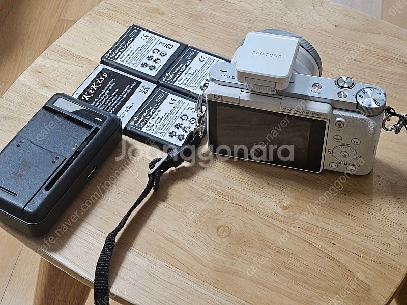 삼성 미러리스 nx3000 + 16-50렌즈 팝니다--4