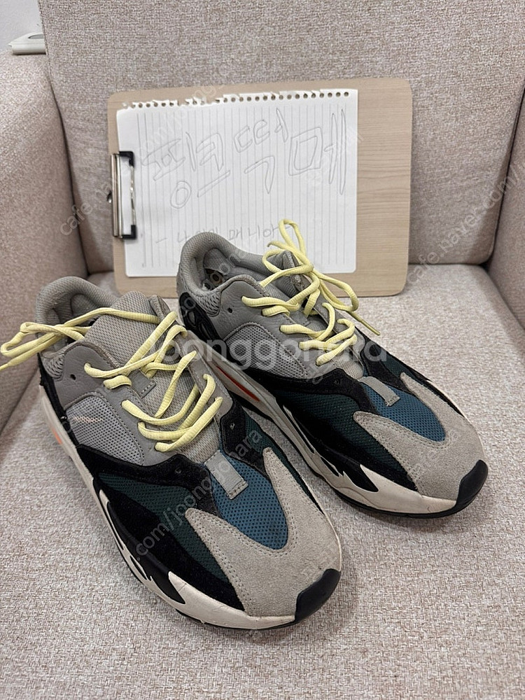 아디다스 이지부스트700 웨이브러너 290--0