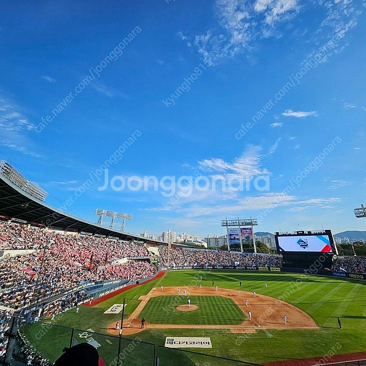 4/11(금) 두산 엘지 3루 블루2연석 ->1루 블루...--0
