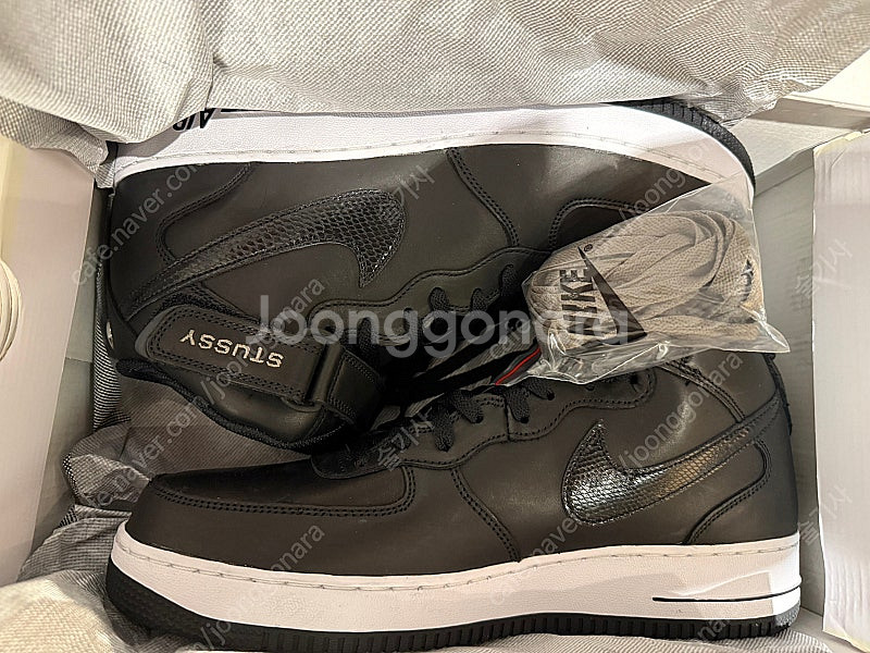 스투시 x 나이키 에어포스 1 ‘07 미드 SP 블랙 310mm--1