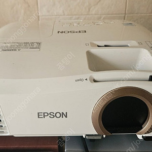 엡손 빔 프로젝터 EH-TW5350 판매합니다.