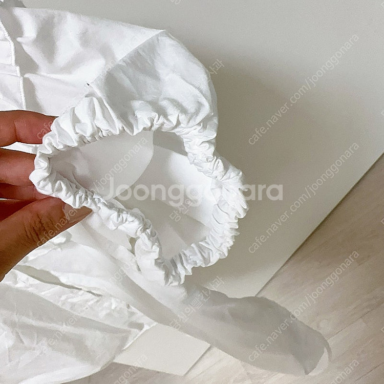 자라 반팔 퍼프 블라우스--2