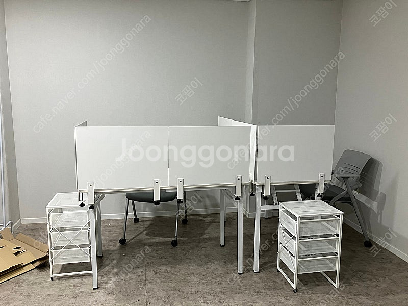 큐데스크 철제 파티션 6개--1