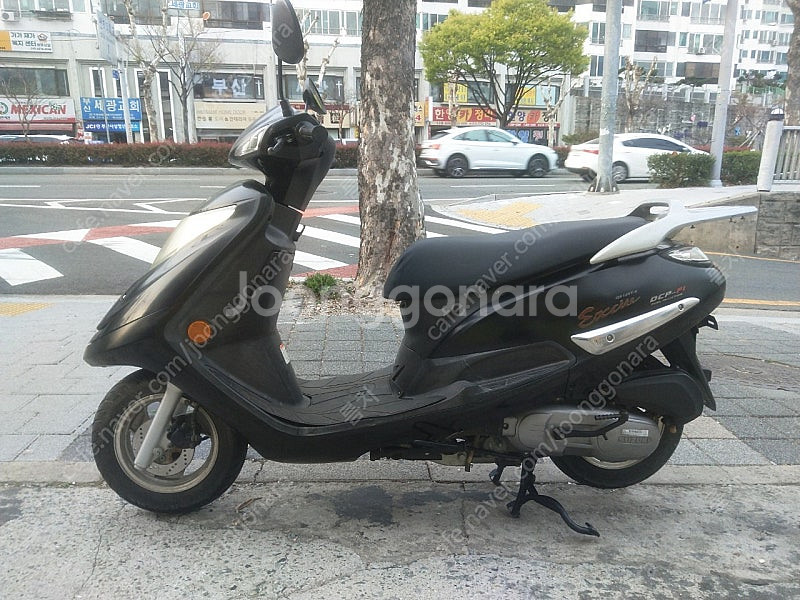 스즈키 스쿠터 익사이트125. 5600km. 부산--1