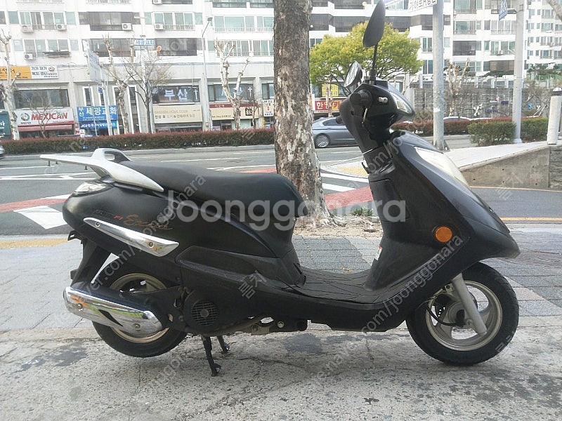 스즈키 스쿠터 익사이트125. 5600km. 부산--3