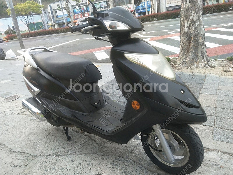 스즈키 스쿠터 익사이트125. 5600km. 부산--4