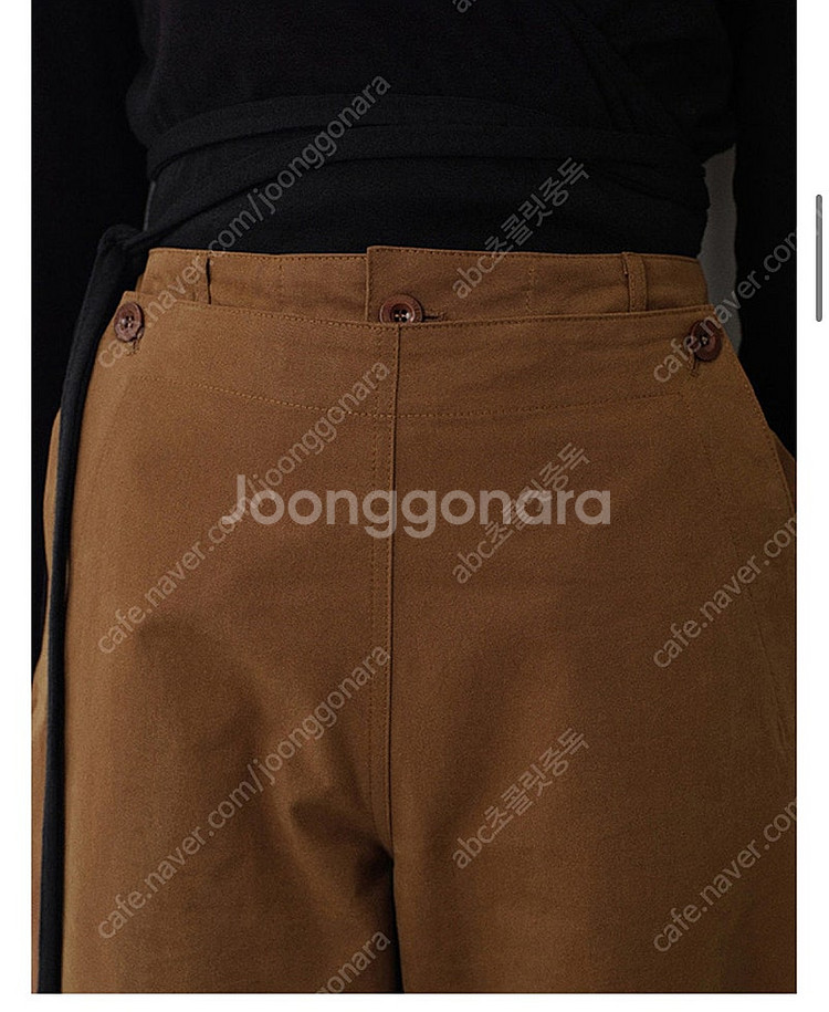 베르센트 버튼코튼 팬츠 155,000원->62,000원--2