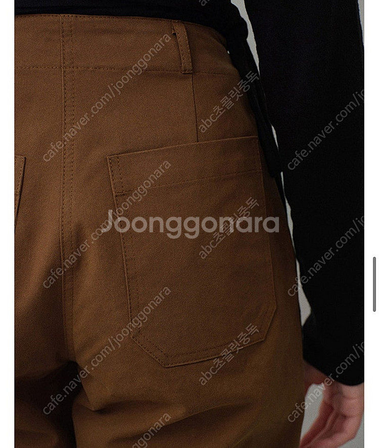 베르센트 버튼코튼 팬츠 155,000원->62,000원--4