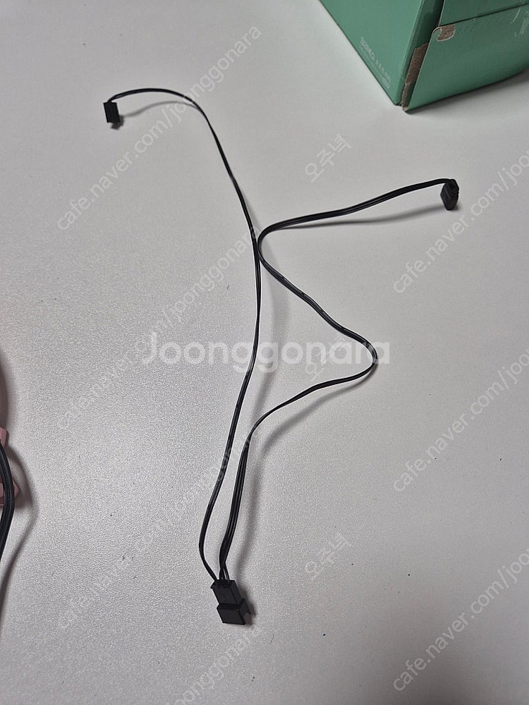 다크플래쉬 쿨링팬 ARGB 140MM 4개--2