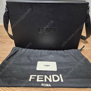 FENDI 메신저 가죽 백