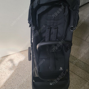 스토케 비트 절충형 유모차 블랙 접이식