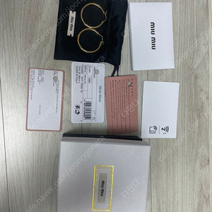 미우미우 miu miu 귀걸이 5JO933