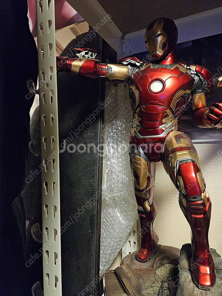 퀸 스튜디오 1/4--4