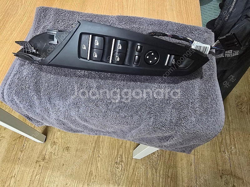 bmw f25 f26 후기형 원도우 스위치 팝니다--0