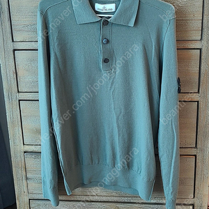 [새상품급] 스톤 아일랜드(Stone Island) 니트 판매합니다