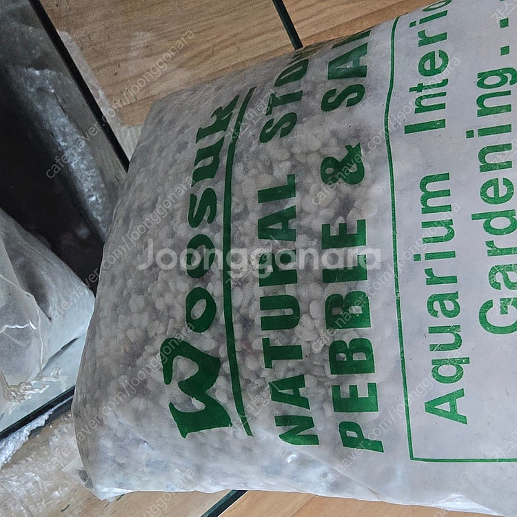 물고기 키우실분 싸게 가져가세요.(어항,구피,수조)--2