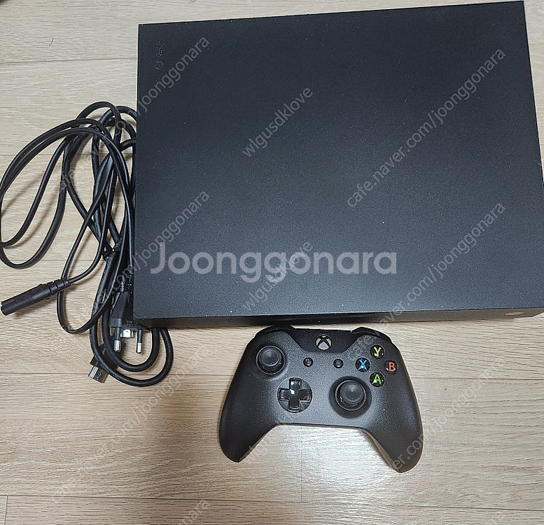 xbox one x 팝니다--1