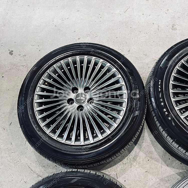 제네시스G90 18인치 중고휠타이어 / 245/50R1...--1