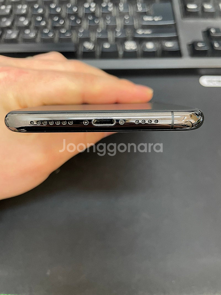 아이폰11프로맥스 그레이 64GB 상태좋은 중고34만팝...--5