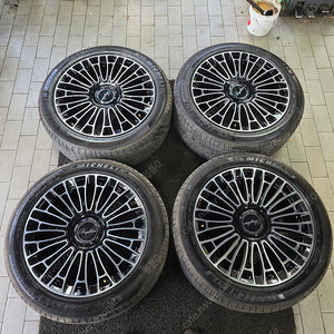 [ SUV / RV ] 브라이튼 경량 20인치 블랙 폴리쉬 휠 타이어 조합 팝니다.