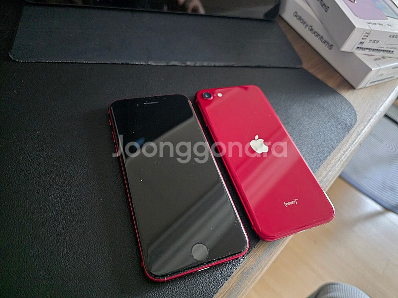 아이폰 SE3 128gb 레드 배터리 100% (업자아...--0