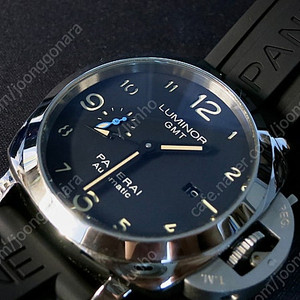 파네라이 루미노르 gmt