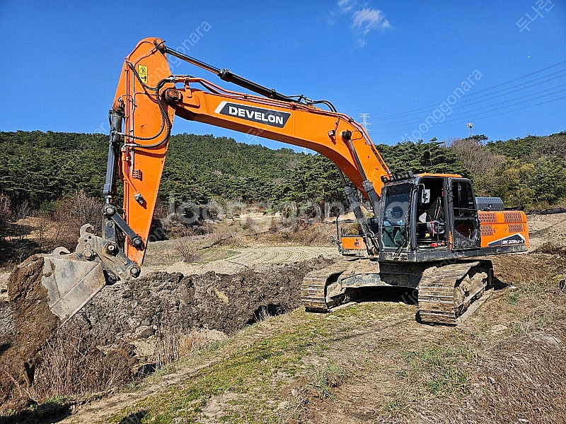 두산 DX320LC 2022년식 가동4100 어라운드뷰...--1