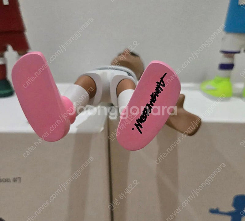 블루작가.아트토이.조형작.호날두.데브라이너.살라.피규어...--4