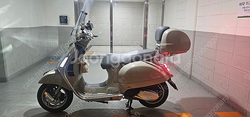 24년 베스파 gts300 판매합니다.--2