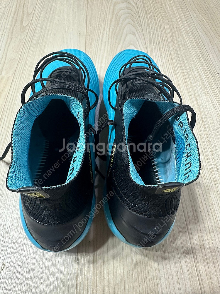 아디다스 프레데터 19.1 AG 250mm 축구화--3