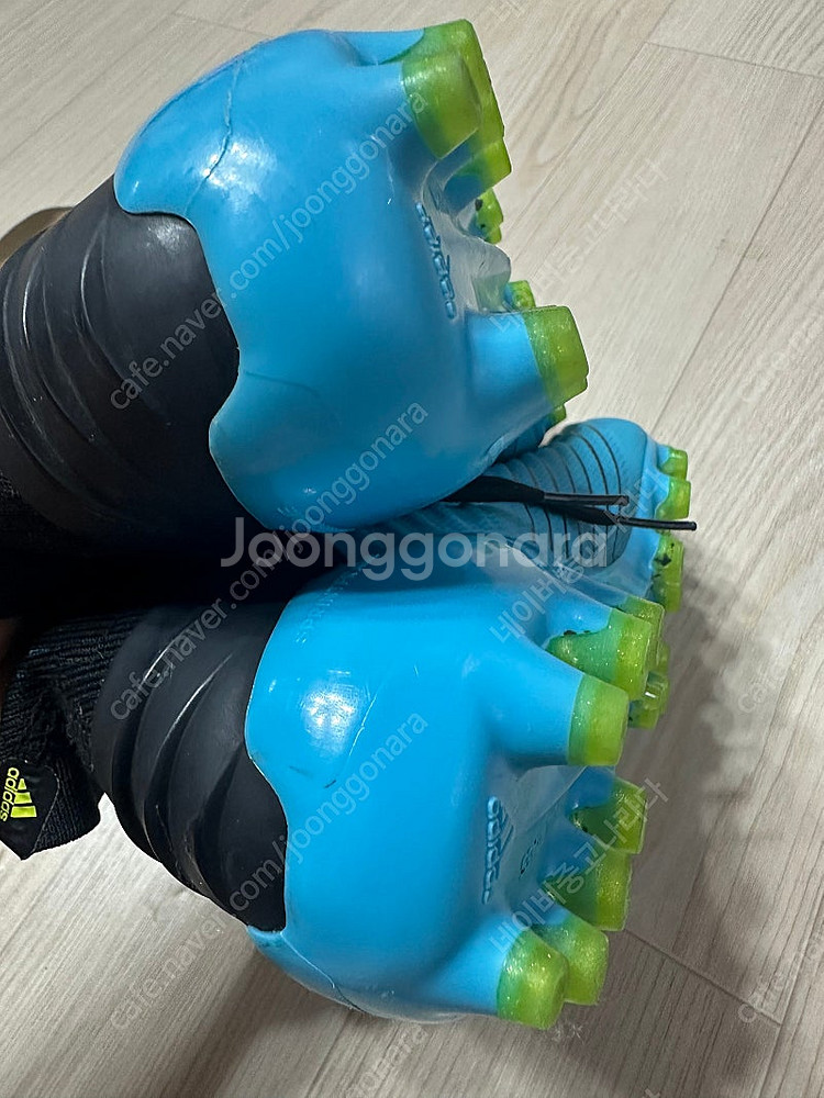 아디다스 프레데터 19.1 AG 250mm 축구화--7