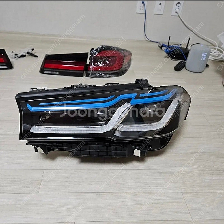 BMW 530i Lci 레이저 라이트 세트 (신품)--1