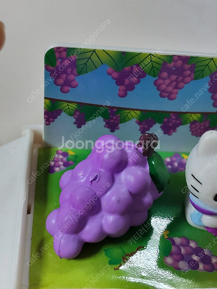 헬로키티 지역한정 포도 키티 피규어 스트랩 겸 택배박스...--4