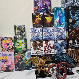 유희왕 GX, 유희왕 DM 피규어들 팝니다(삼환신 피규어, 푸른눈의 백룡, 블랙 매지션, 블랙 매지션 걸, 사이버엔드드래곤, 자석전사 베타, 플레잉윙맨, 오벨리스크거신병, 라의익신