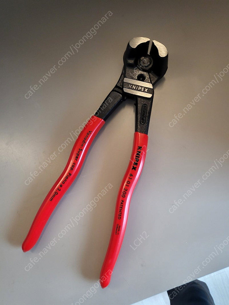 크니펙스 볼트앤드컷팅 니퍼 61-01-200SB 싸게 팝니다.--0