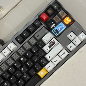 Qk80 MK2 그레이 커스텀기계식키보드 팝니다.