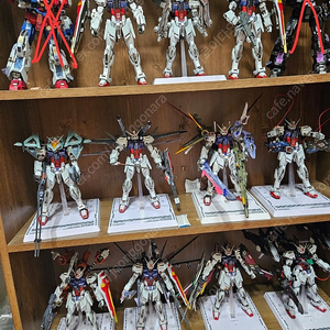 메탈빌드 헬리오폴리스 롤아웃버전 + 옵션팩 팝니다