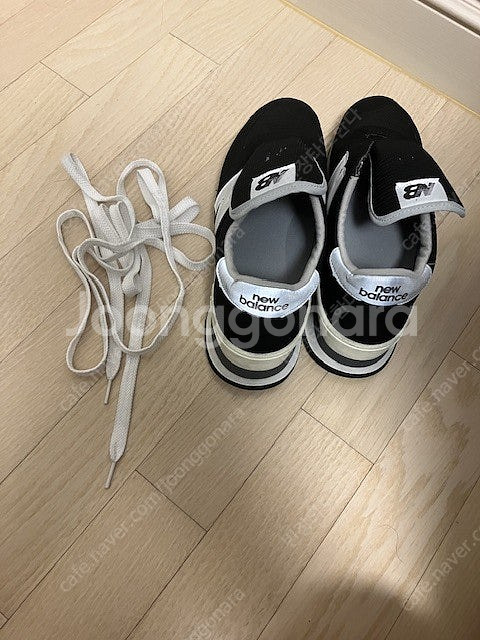 뉴발란스 m990v1 블랙 265 싸게 11만원--0