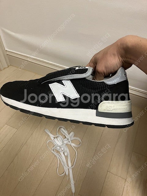 뉴발란스 m990v1 블랙 265 싸게 11만원--4