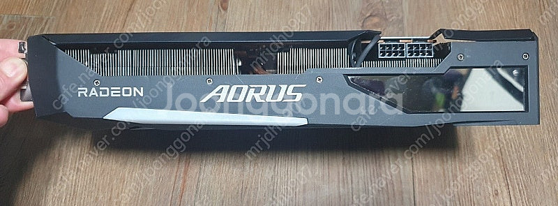 GIGABYTE AORUS 라데온 RX 6800XT M...--1